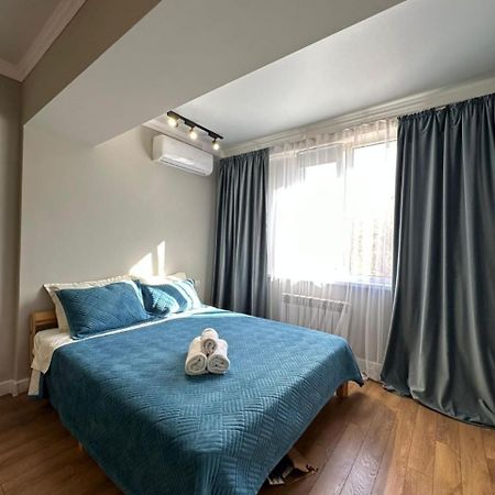 Apartmán Жилой Комплекс Молодежный На Тулебаева Almaty Exteriér fotografie