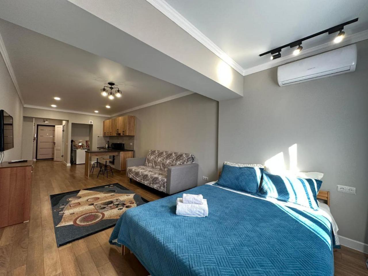 Apartmán Жилой Комплекс Молодежный На Тулебаева Almaty Exteriér fotografie